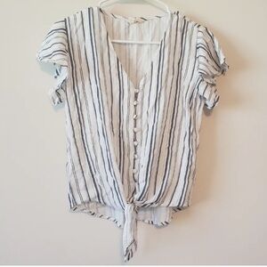 Sim & Sam | Flutter Sleeve Tie Front Blouse